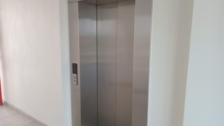 2 Bedroom Property for Sale in Table View Western Cape